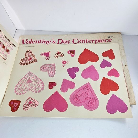Vintage Current Inc Valentine's Day Centerpiece Holiday Decor 1979 - Picture 9 of 10